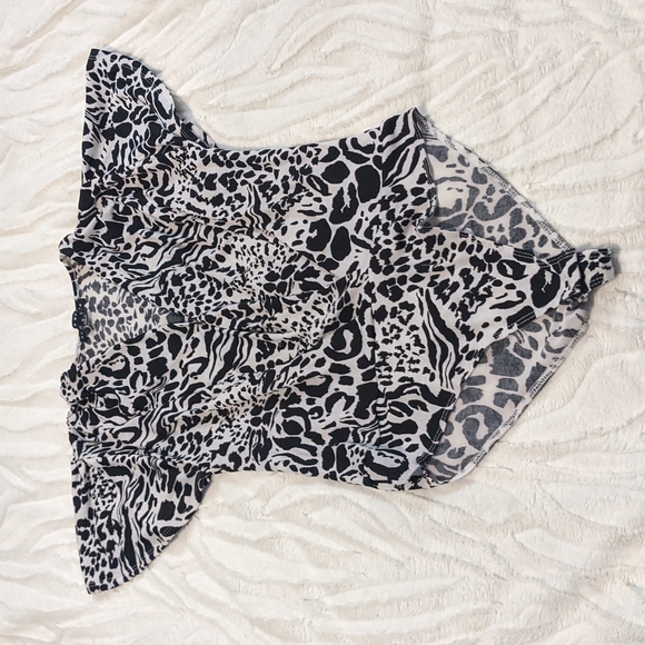 💜Animal Print Surplice Bodysuit💜 - Picture 5 of 11